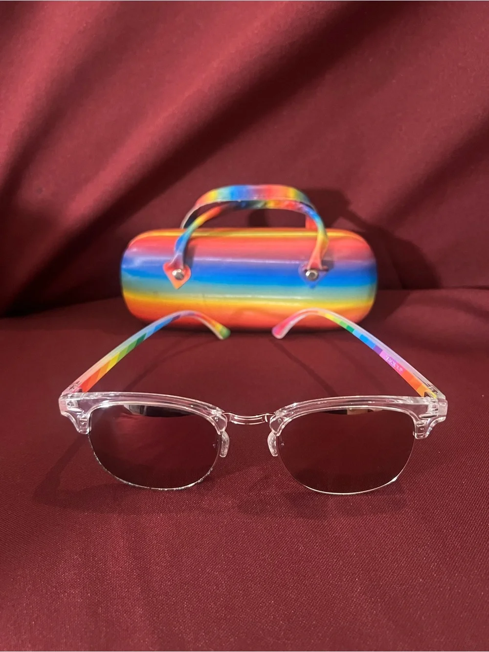 Zenni adults Rainbow Frame Sunglasses with Matching Case